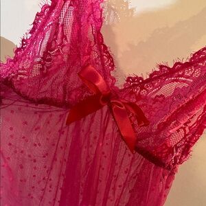 Elegant Pink Lace Chemise